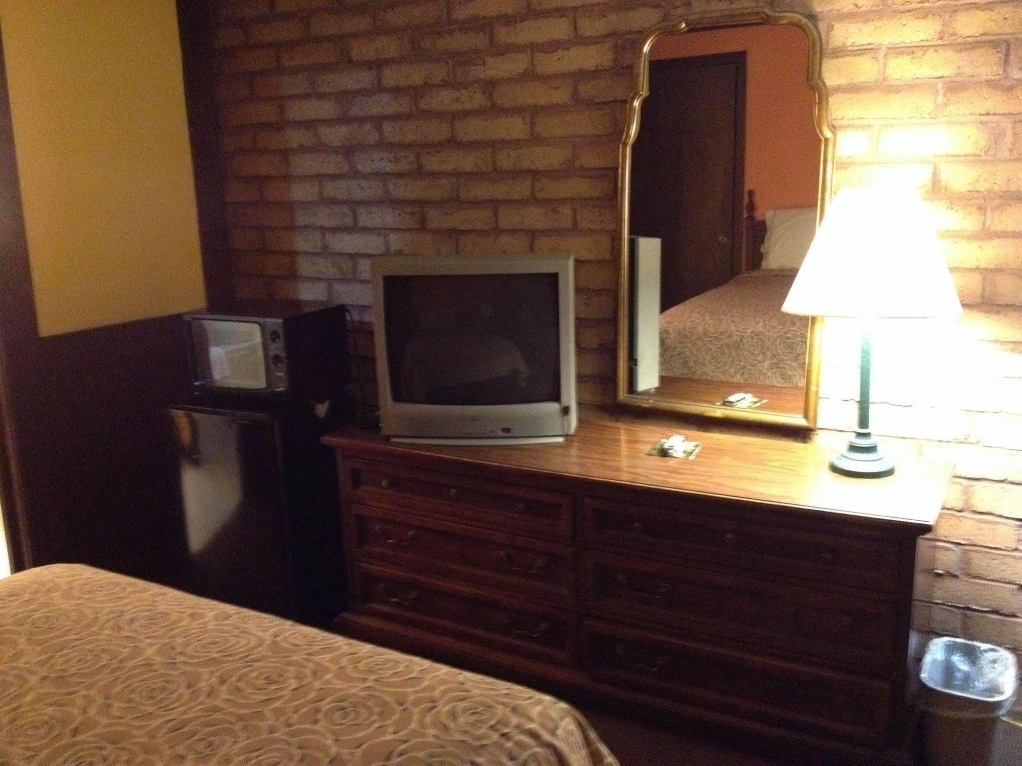 Red Roof Inn Monroe Luaran gambar